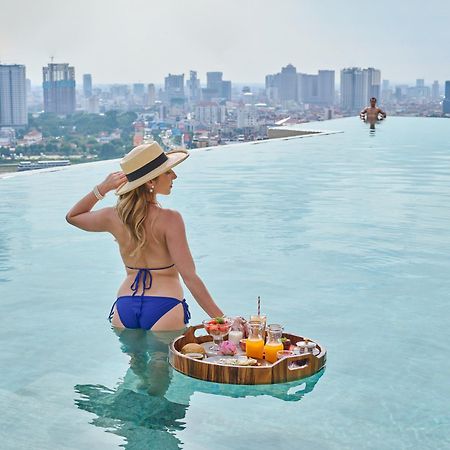 The Peninsula Phnom Penh Hotel Exterior photo